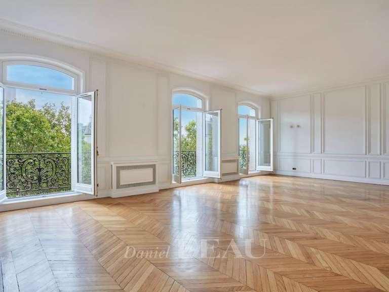 Appartement Paris 16e - 4 chambres - 429m²