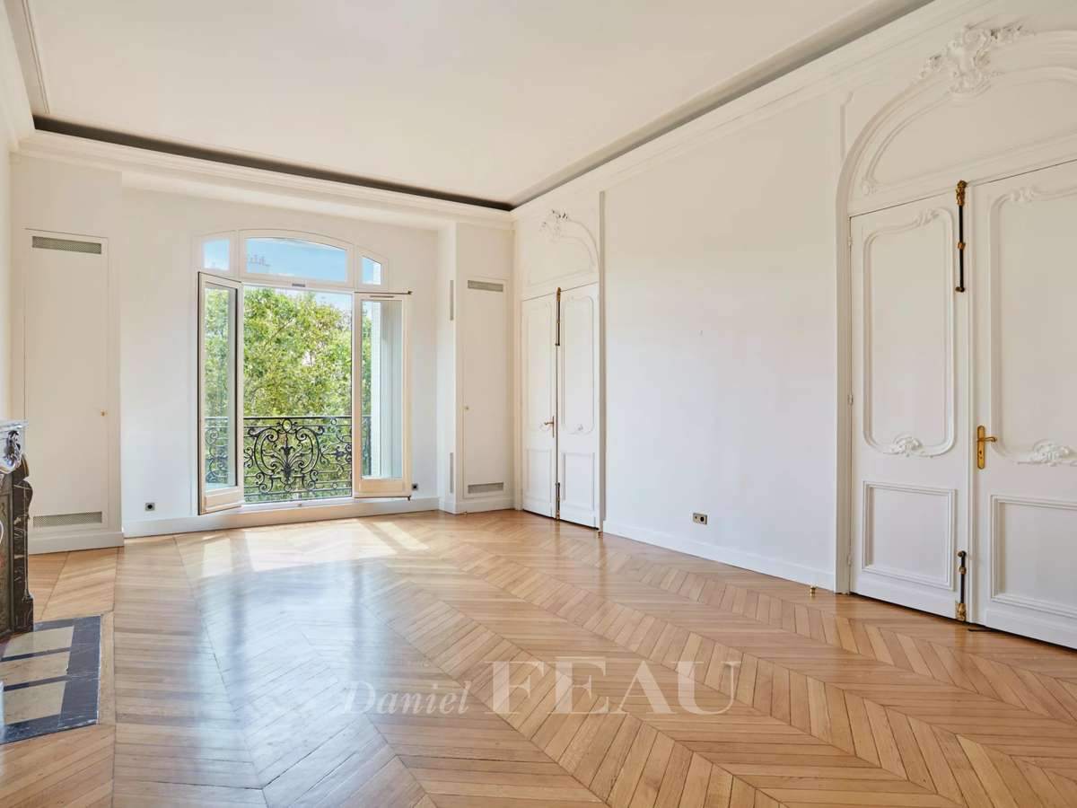 Apartment Paris 16e