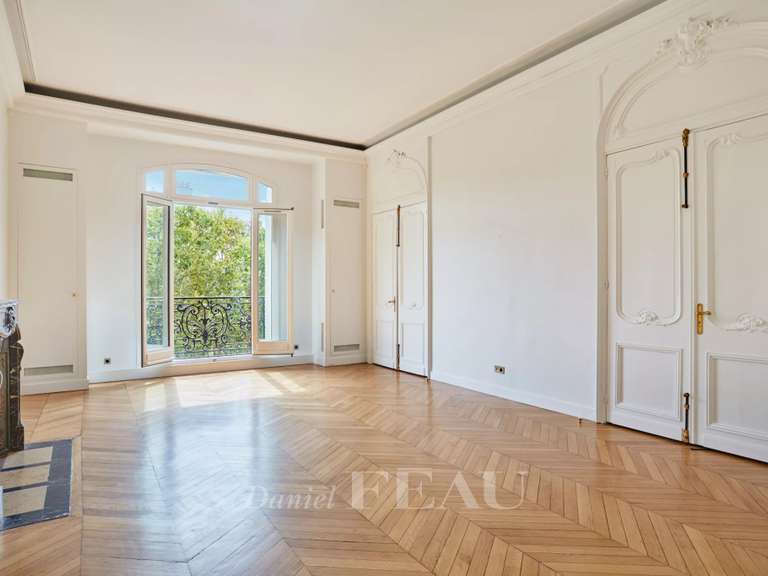 Appartement Paris 16e - 4 chambres - 429m²