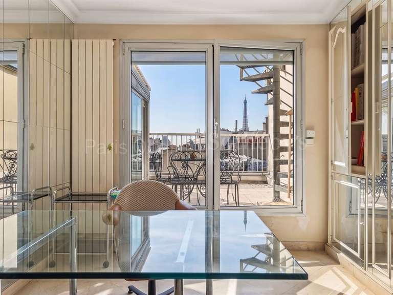 Appartement Paris 16e - 3 chambres - 140m²