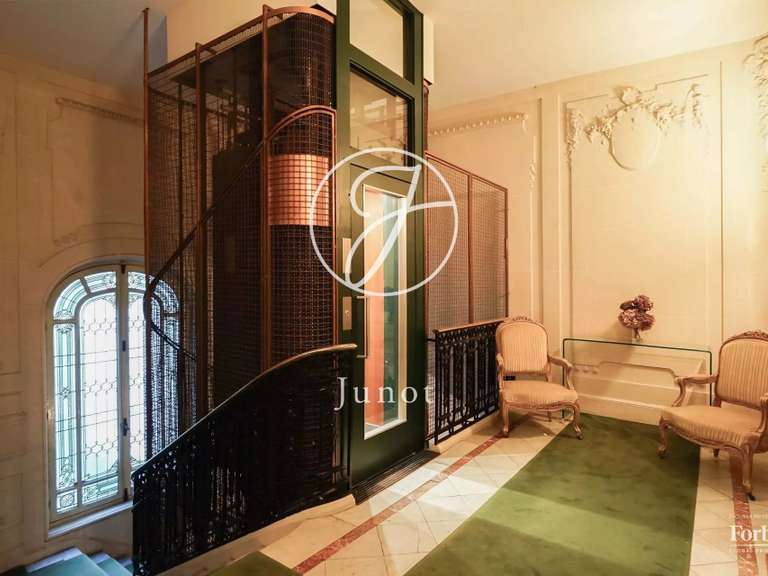 Appartement Paris 16e - 4 chambres - 159m²