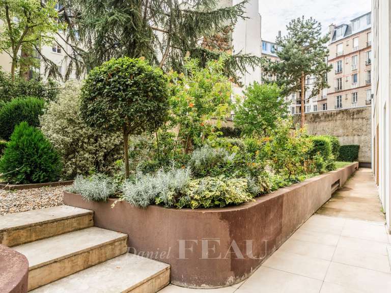 Appartement Paris 16e - 3 chambres - 134m²