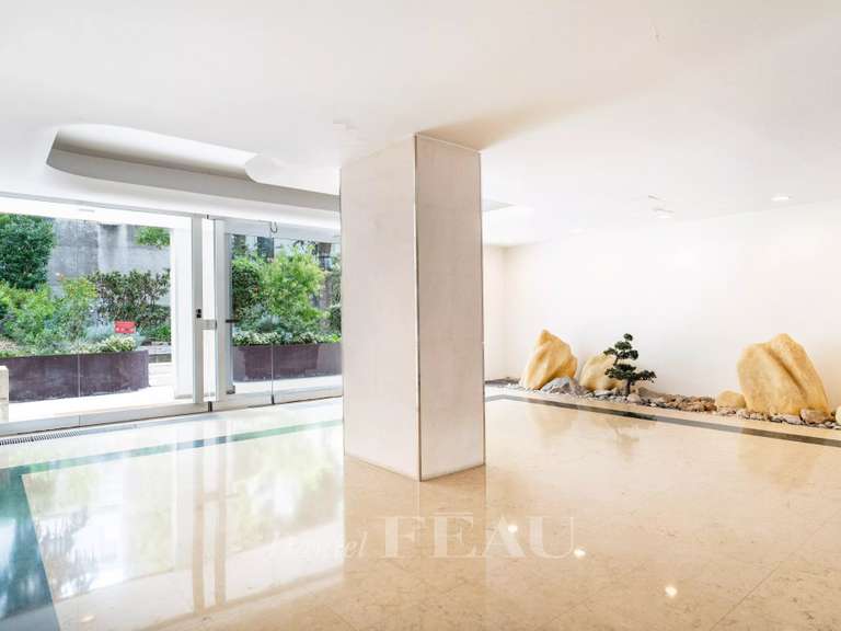 Appartement Paris 16e - 3 chambres - 134m²