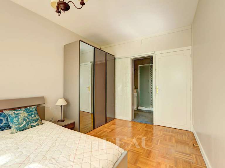 Appartement Paris 16e - 2 chambres - 119m²