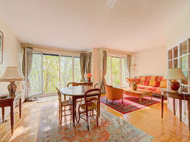 Appartement Paris 16e - 2 chambres - 119m²