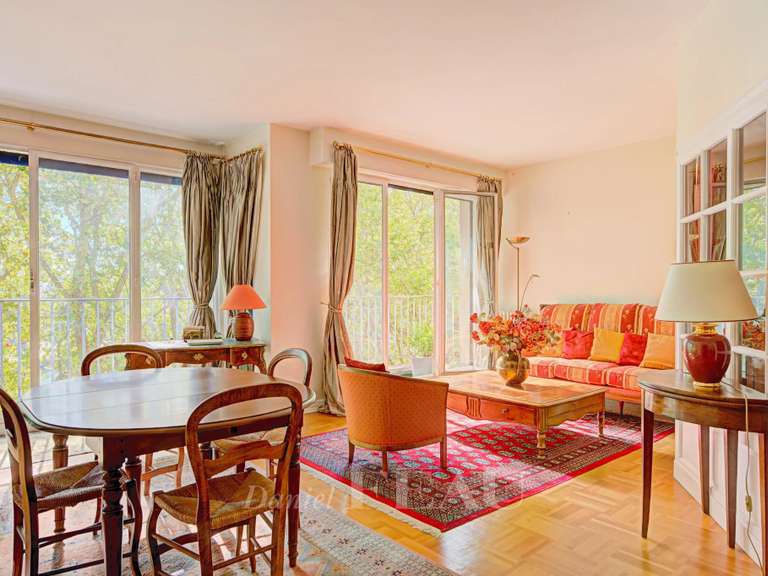 Appartement Paris 16e - 2 chambres - 119m²