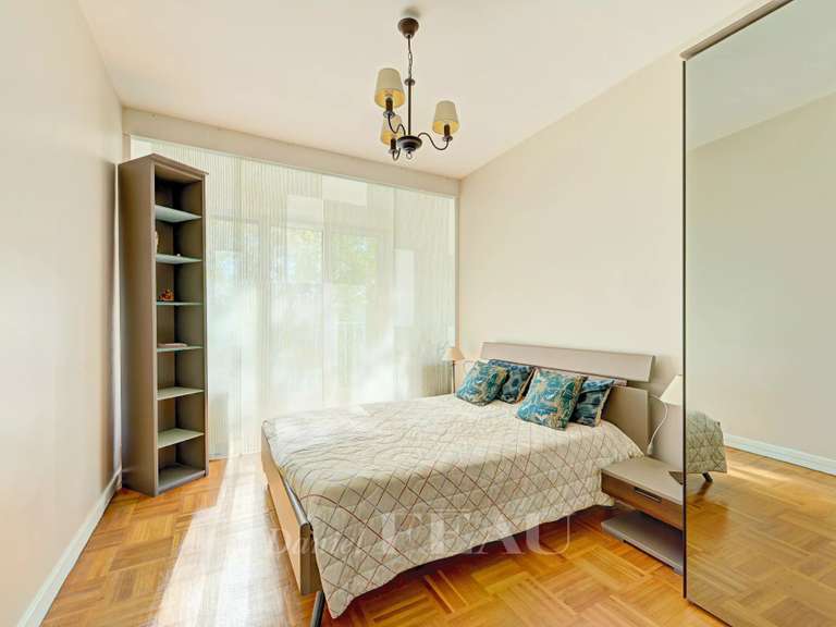 Appartement Paris 16e - 2 chambres - 119m²