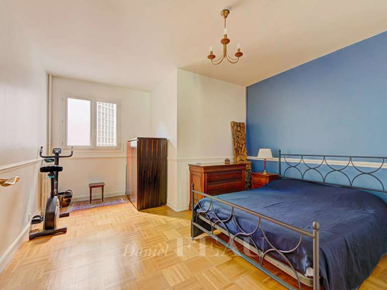 Appartement Paris 16e - 2 chambres - 119m²