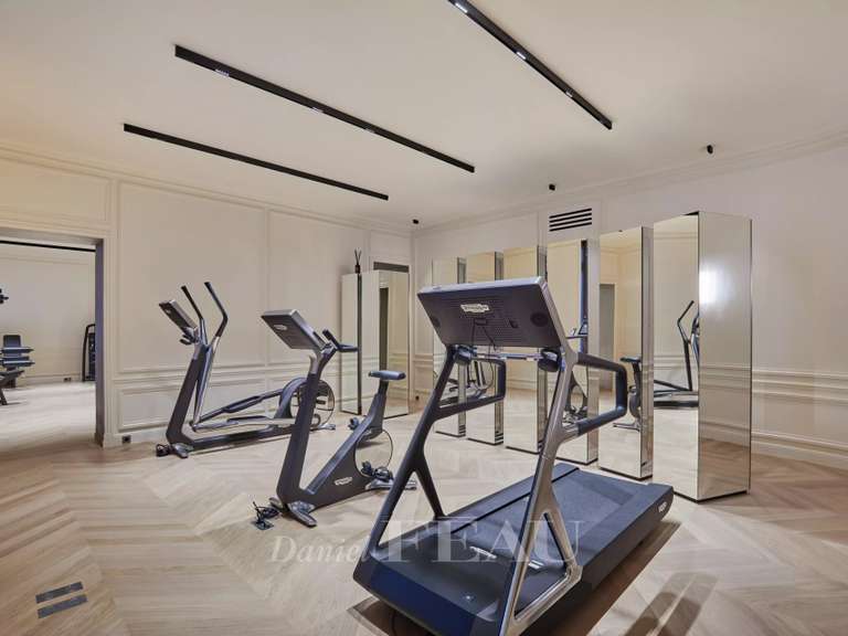 Appartement Paris 16e - 3 chambres - 206m²