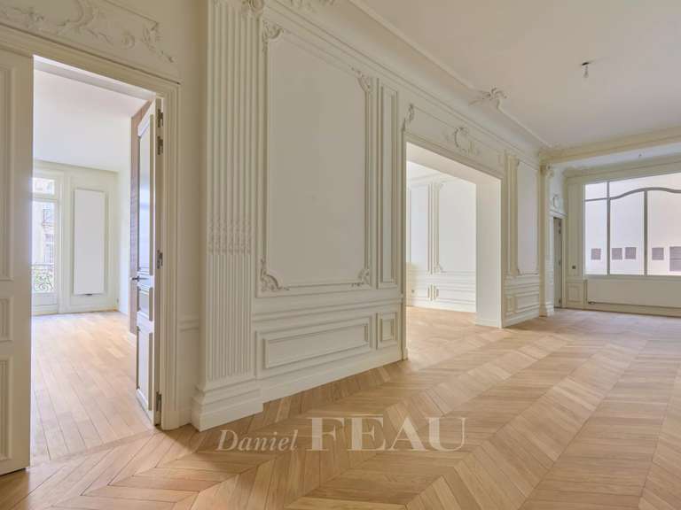 Appartement Paris 16e - 3 chambres - 206m²