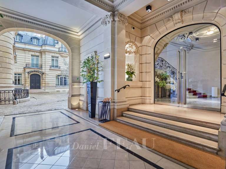 Appartement Paris 16e - 3 chambres - 206m²