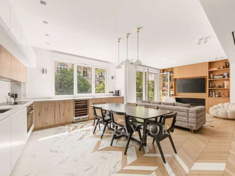 Appartement Paris 16e - 3 chambres - 123m²