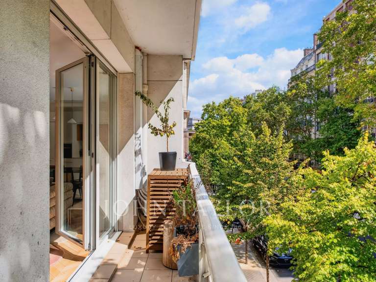 Appartement Paris 16e - 3 chambres - 123m²