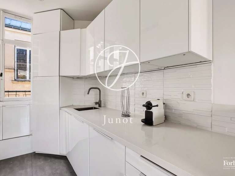 Appartement Paris 16e - 2 chambres - 103m²