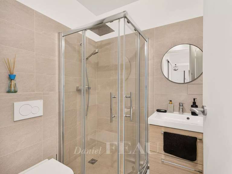 Appartement Paris 16e - 2 chambres - 72m²