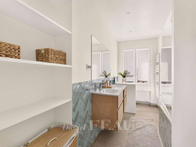 Appartement Paris 16e - 2 chambres - 72m²