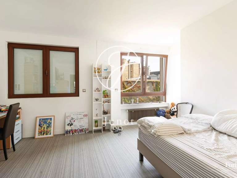 Appartement Paris 16e - 3 chambres - 119m²