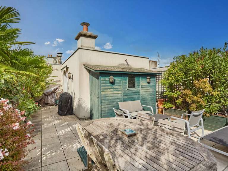Appartement Paris 16e - 2 chambres - 153m²
