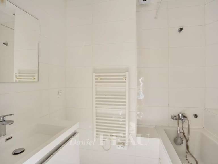 Appartement Paris 16e - 3 chambres - 104m²
