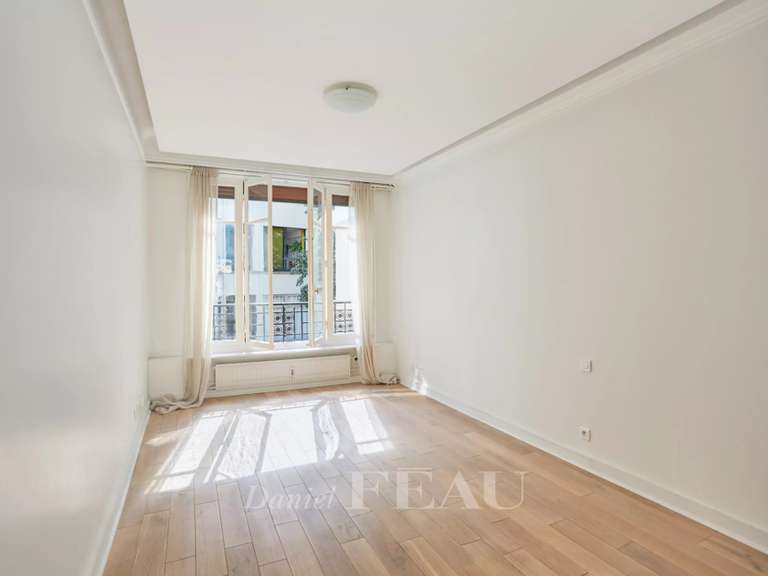 Appartement Paris 16e - 3 chambres - 104m²