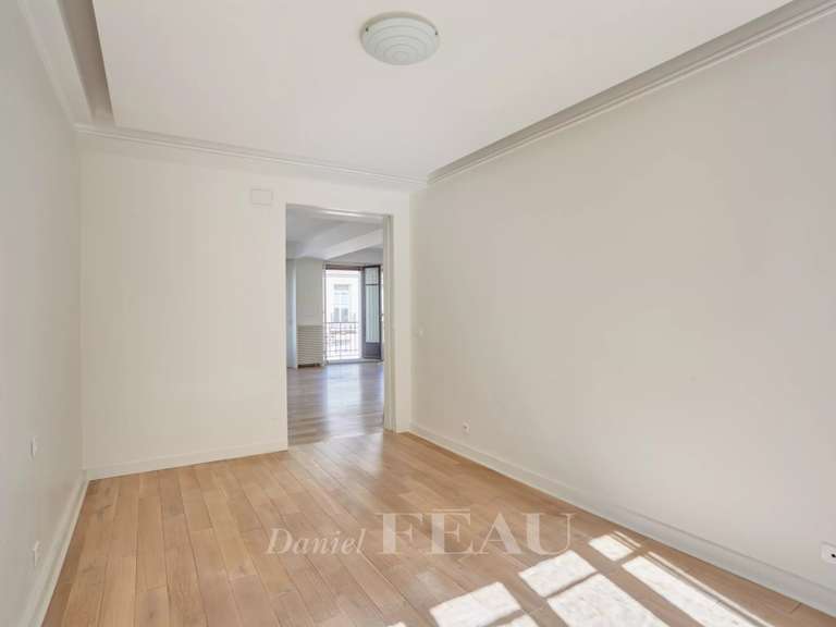 Appartement Paris 16e - 3 chambres - 104m²