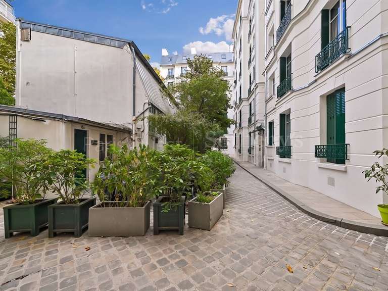 Appartement Paris 16e - 2 chambres - 88m²