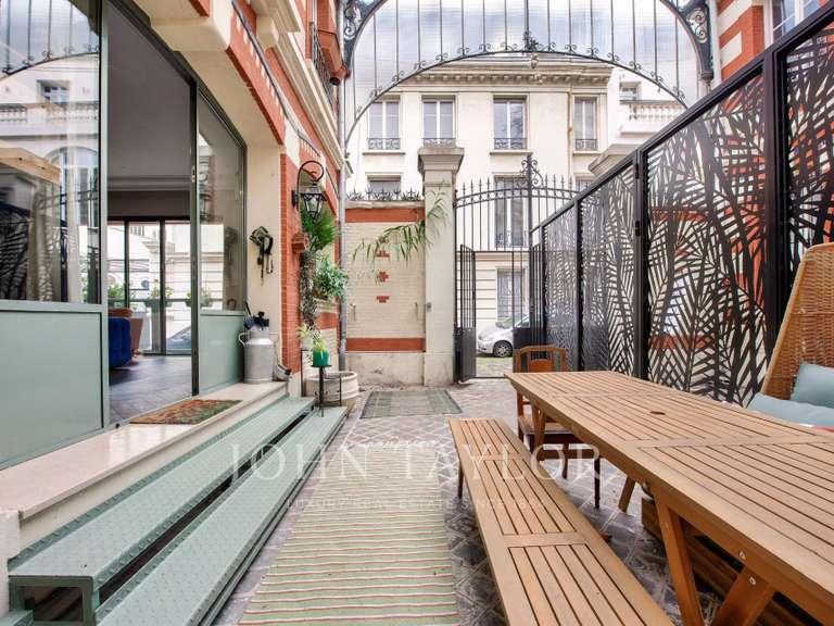 Appartement Paris 16e - 3 chambres - 131m²