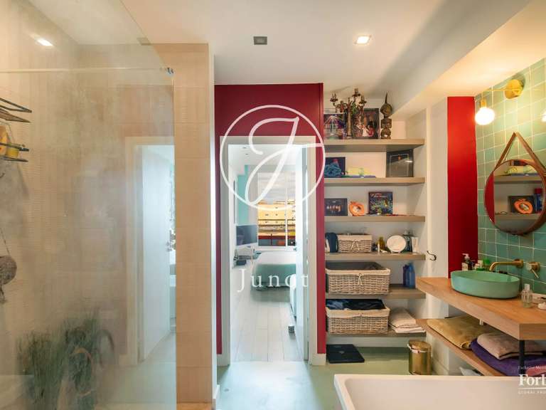 Appartement Paris 16e - 2 chambres - 115m²