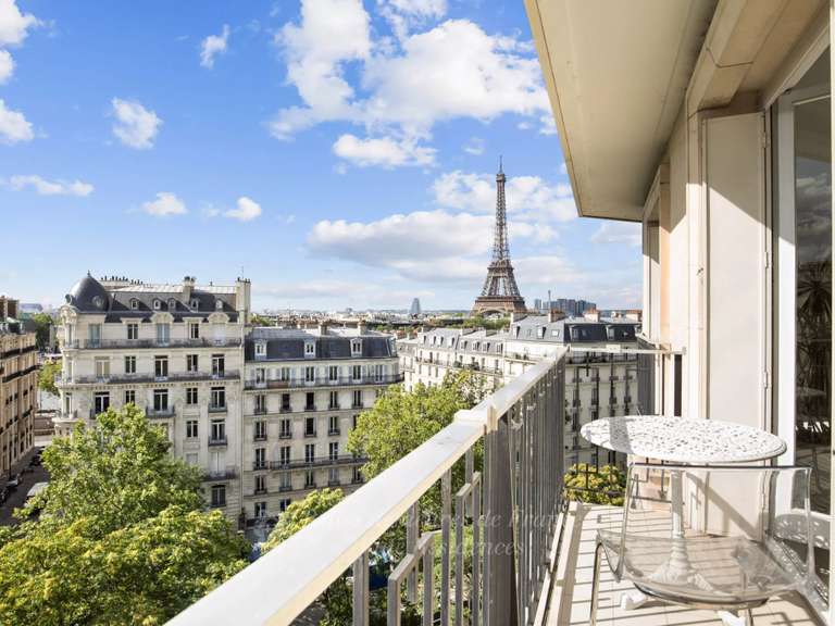 Appartement Paris 16e - 2 chambres - 190m²