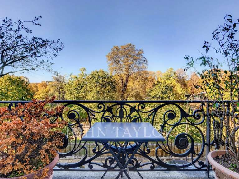 Appartement Paris 16e - 6 chambres - 335m²