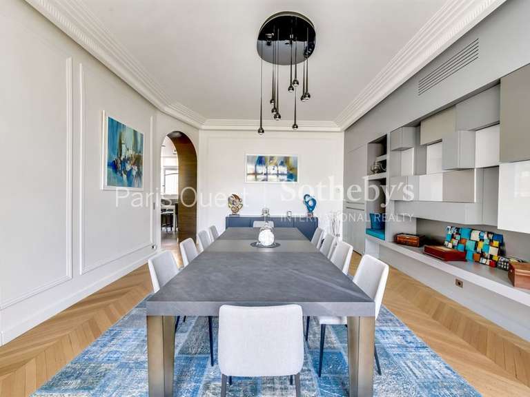 Appartement Paris 16e - 3 chambres - 286m²