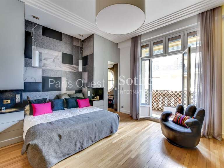 Appartement Paris 16e - 3 chambres - 286m²