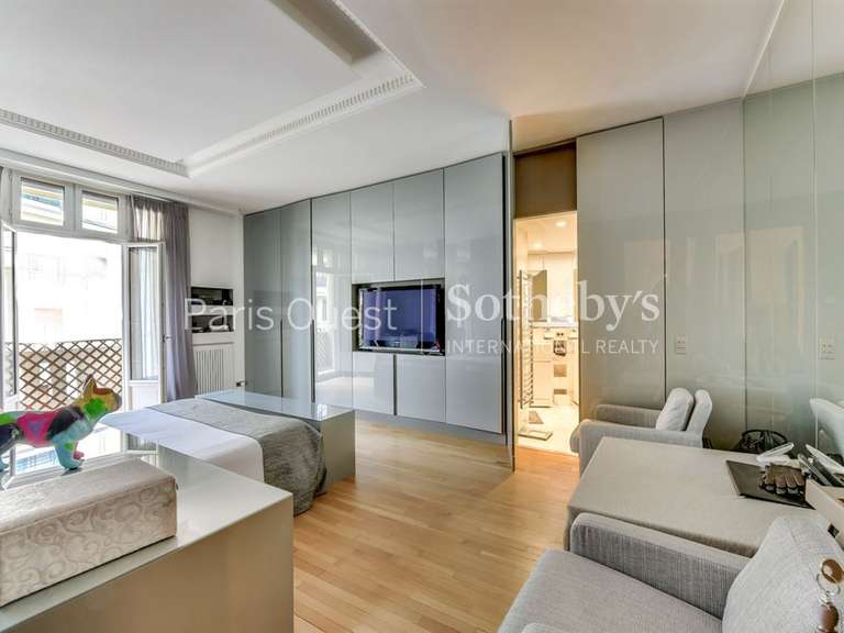 Appartement Paris 16e - 3 chambres - 286m²