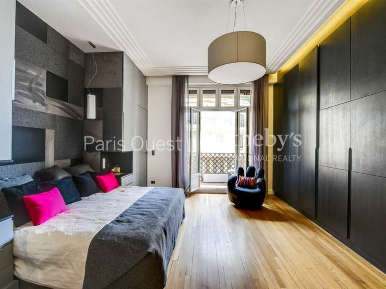 Appartement Paris 16e - 3 chambres - 286m²