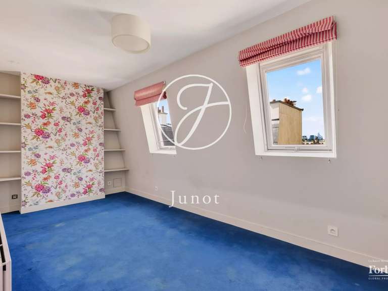 Appartement Paris 16e - 3 chambres - 124m²