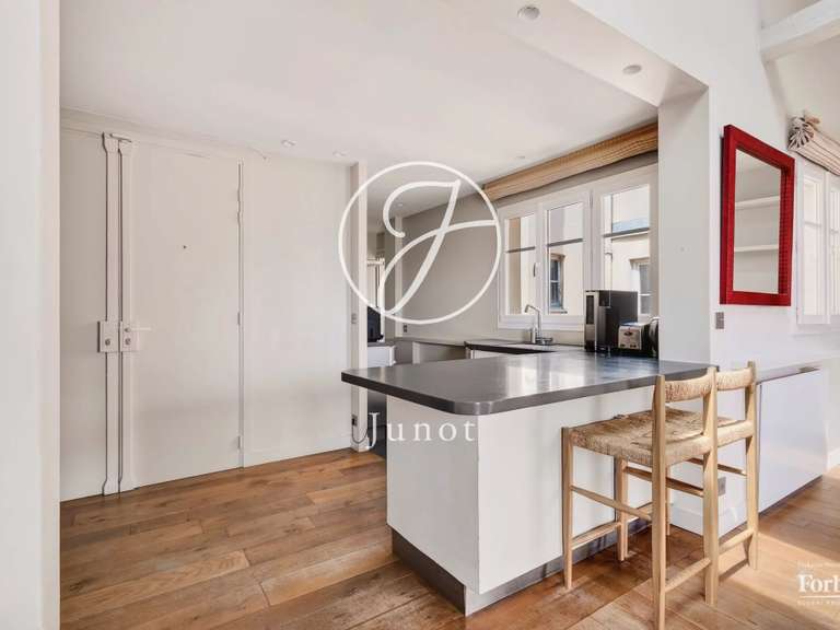 Appartement Paris 16e - 3 chambres - 124m²