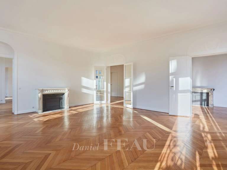 Appartement Paris 16e - 5 chambres - 361m²
