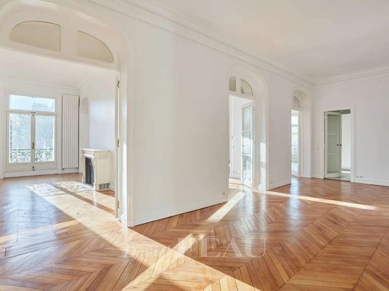 Appartement Paris 16e - 5 chambres - 361m²