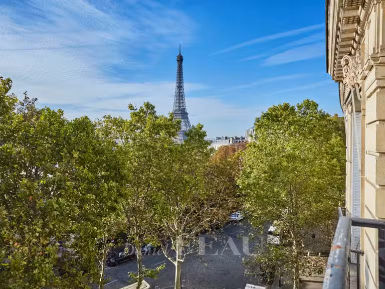 Appartement Paris 16e - 5 chambres - 361m²