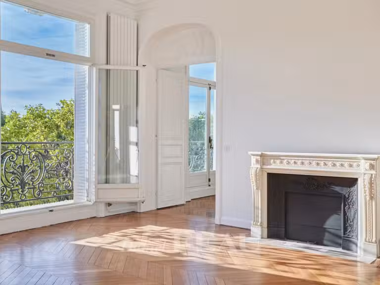 Appartement Paris 16e - 5 chambres - 361m²