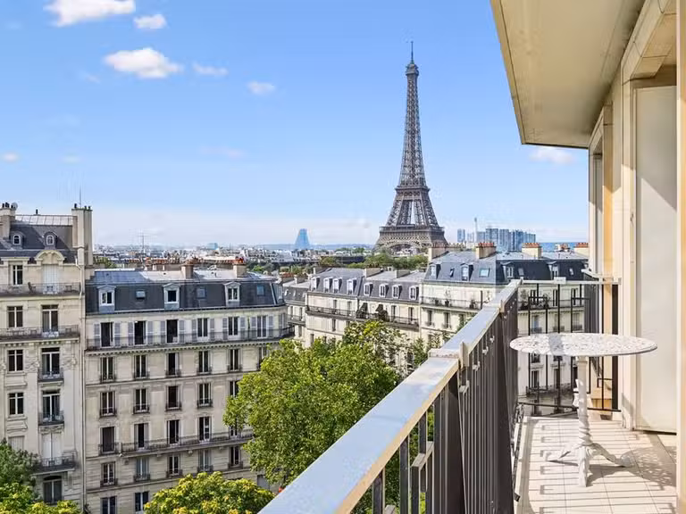 Appartement Paris 16e - 3 chambres - 190m²