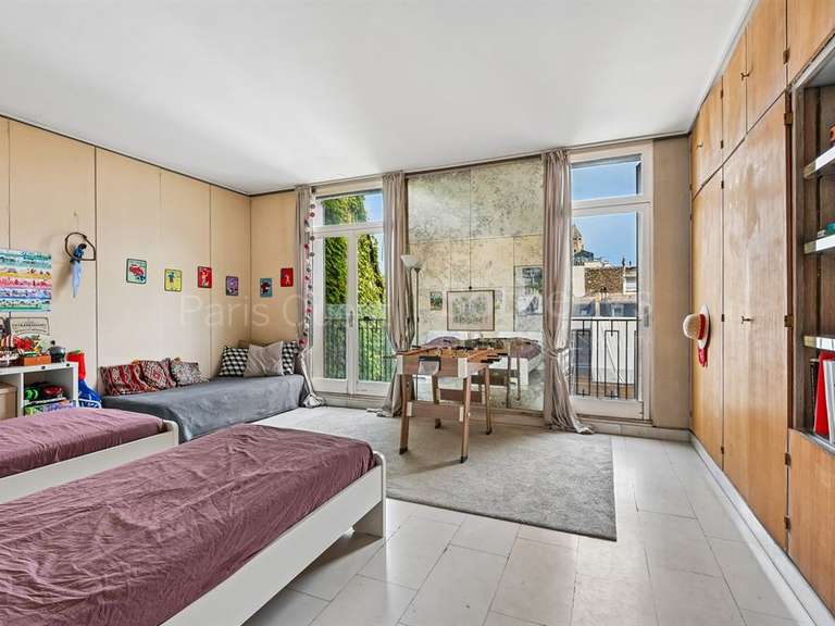 Appartement Paris 16e - 3 chambres - 190m²