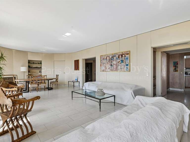 Appartement Paris 16e - 3 chambres - 190m²