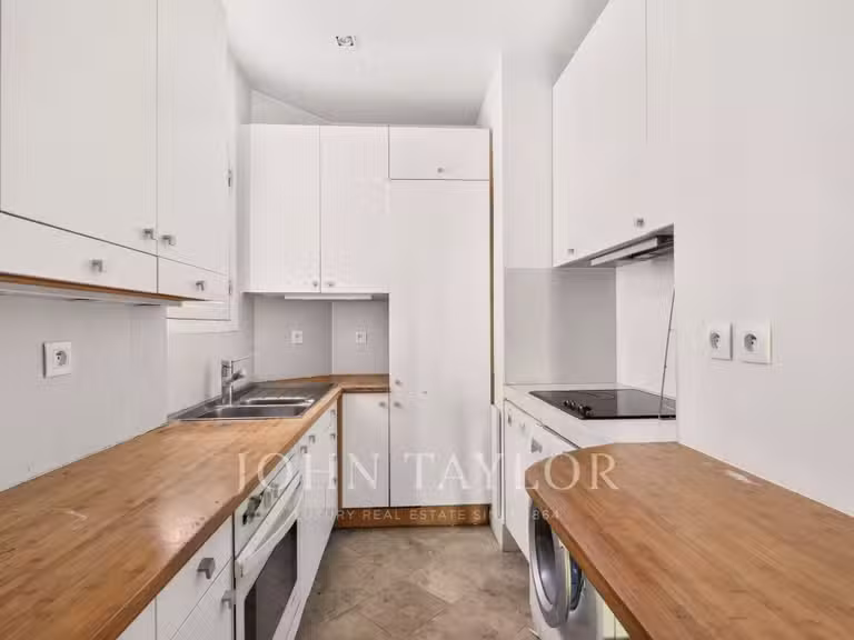 Appartement Paris 16e - 1 chambre - 77m²