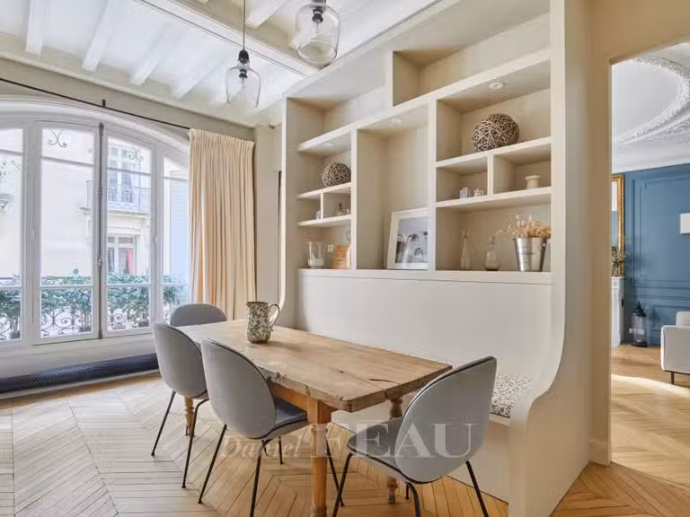 Appartement Paris 16e - 4 chambres - 136m²