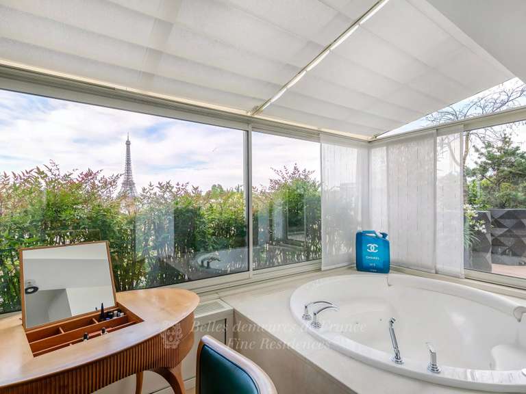Appartement Paris 16e - 4 chambres - 300m²