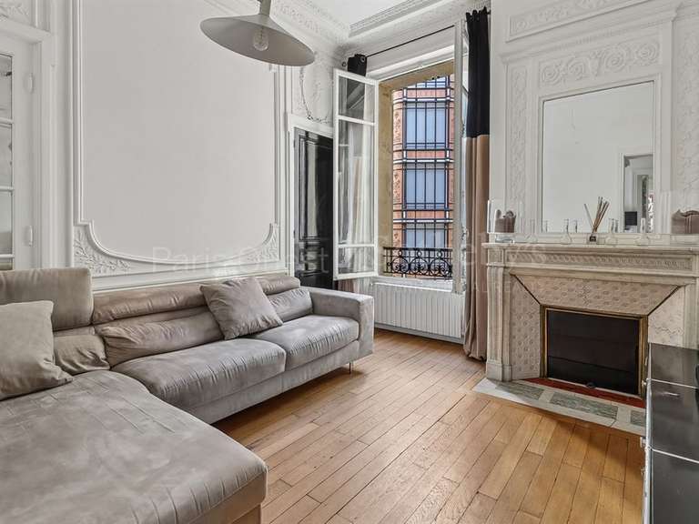 Appartement Paris 16e - 3 chambres - 135m²