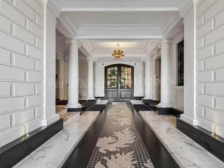 Appartement Paris 16e - 3 chambres - 135m²