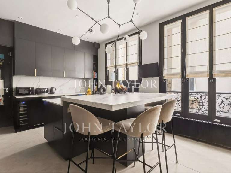 Appartement Paris 16e - 4 chambres - 173m²