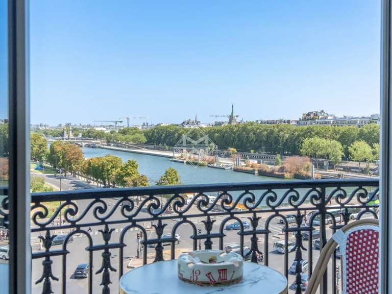 Appartement Paris 16e - 3 chambres - 160m²